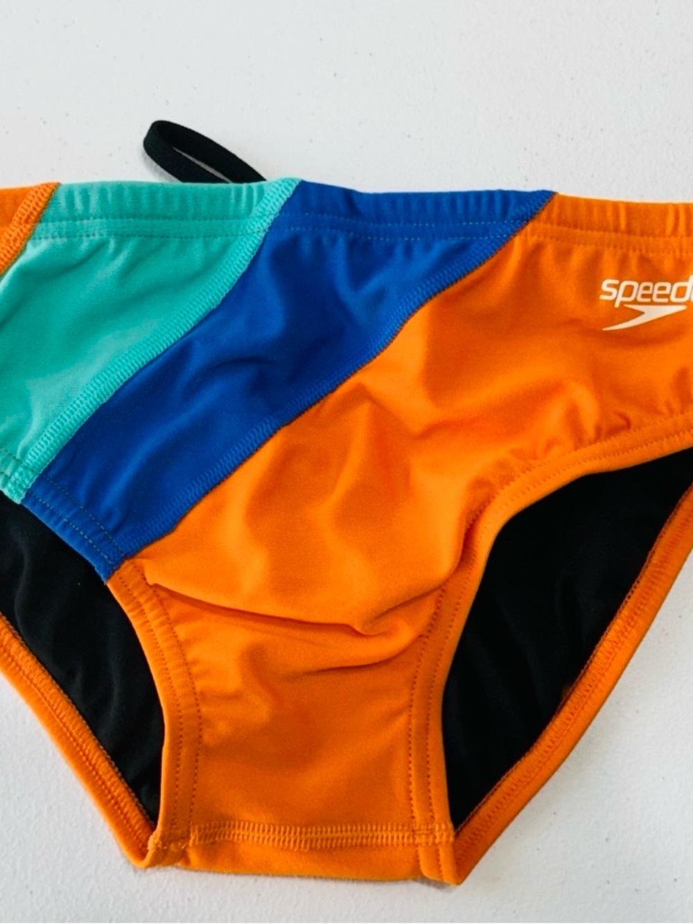 Speedo Eco Endurance Swim Brief Size
30 Persimmon Orange Colorblock
NWT